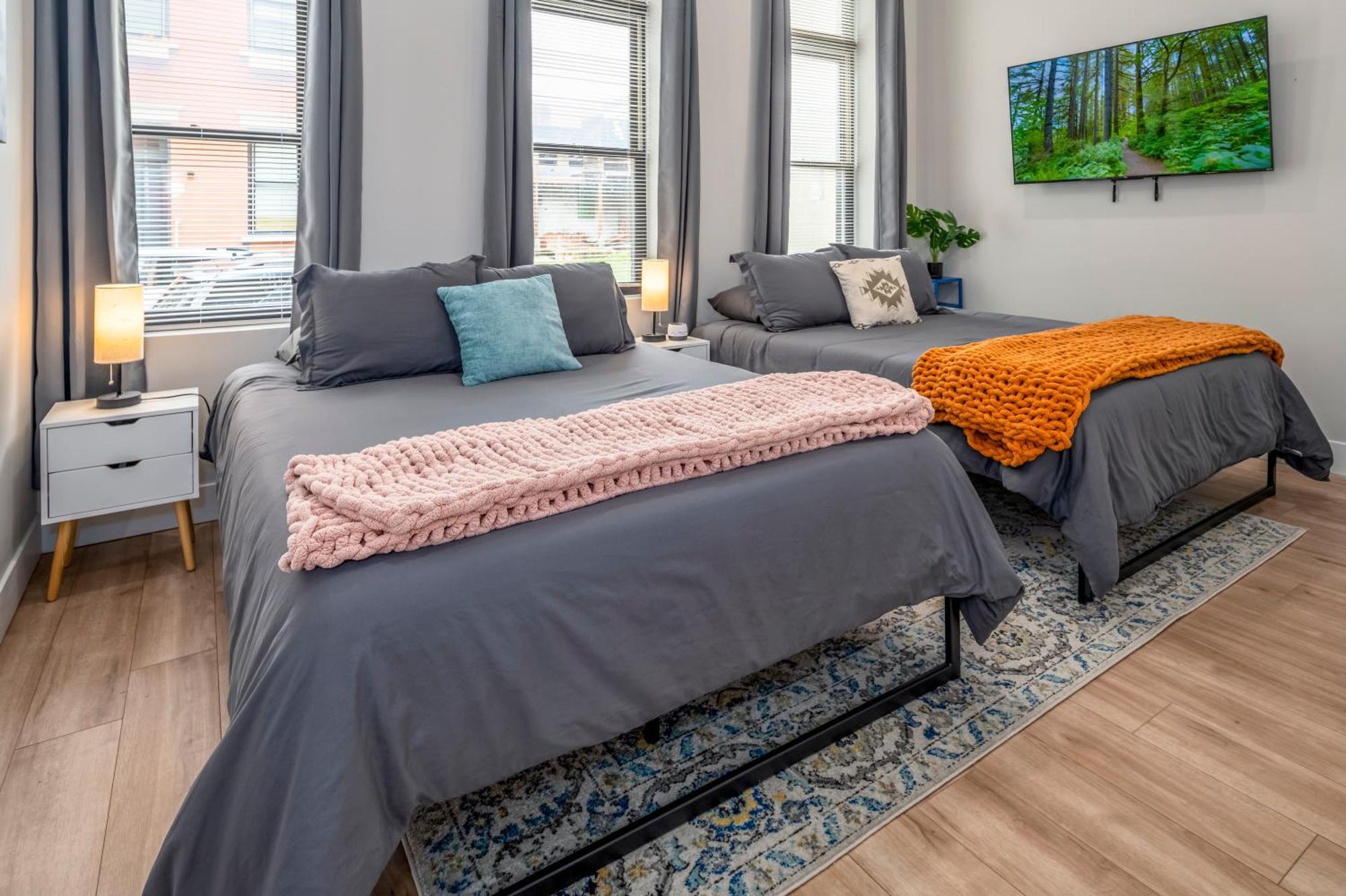 Prime Otr, 3 Lux Queen Beds, Two 55In Tvs, Steps To Tql, Findlay Market, Light Rail, Fast Wifi Cincinnati Extérieur photo