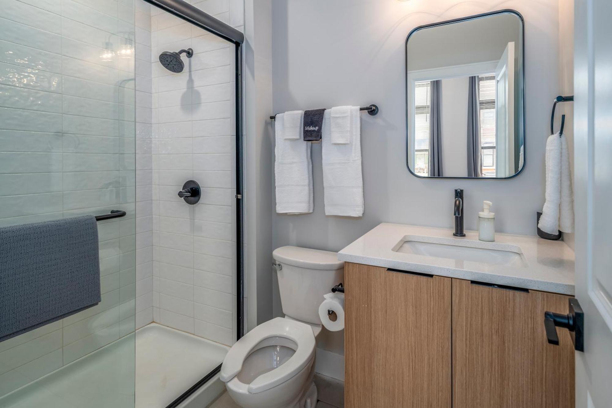 Prime Otr, 3 Lux Queen Beds, Two 55In Tvs, Steps To Tql, Findlay Market, Light Rail, Fast Wifi Cincinnati Extérieur photo
